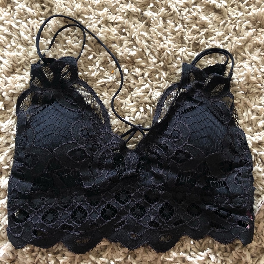 NEW FREE PEOPLE (like) Size small lace bralette